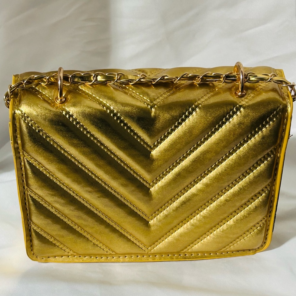 NWT/NIB Gold Quilted Chain Shoulder Bag / Source Unknown - Picture 4 of 9